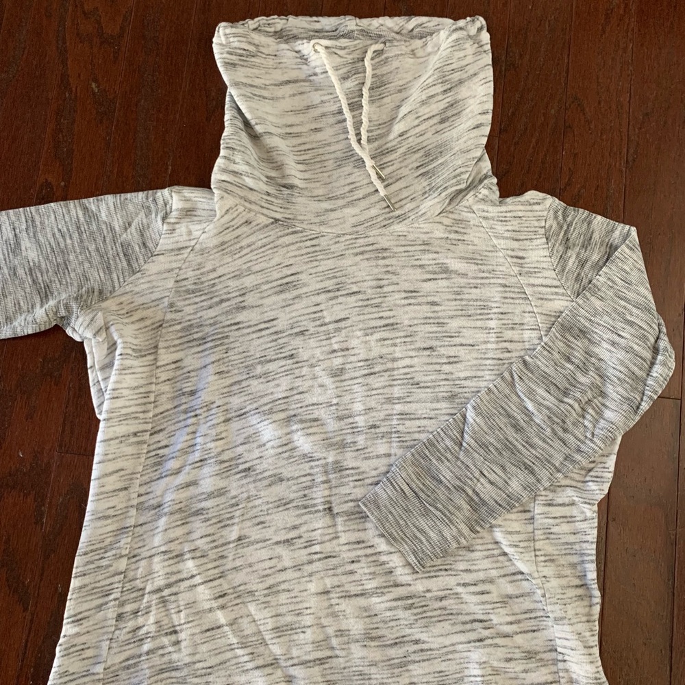 Women’s Rafaella top